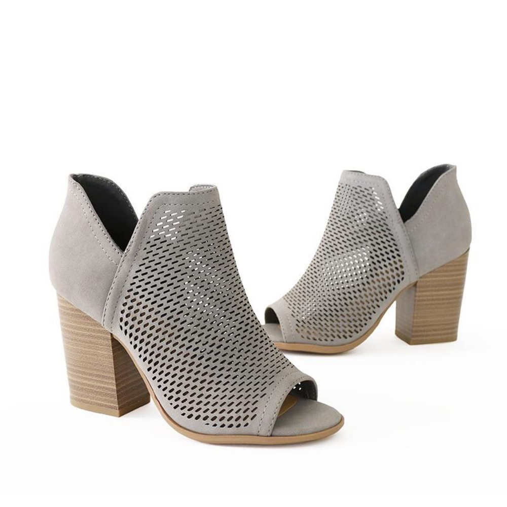 caster light gray perforated bootie sandal - Picture 3 of 6